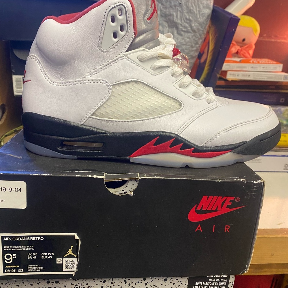 Nike Air Jordan 5 Retro Fire Red Sneakers